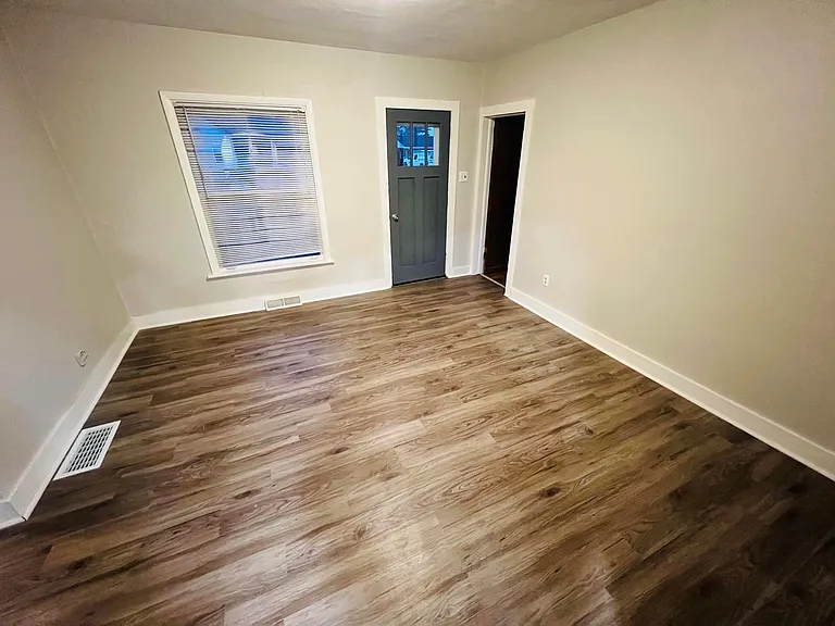410 Wisconsin St — Photo 3