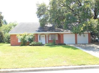 203 Live Oak St, Baytown, TX 77520