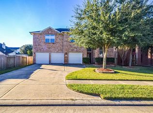 235 Summer Creek Ln, Rosenberg, TX 77469