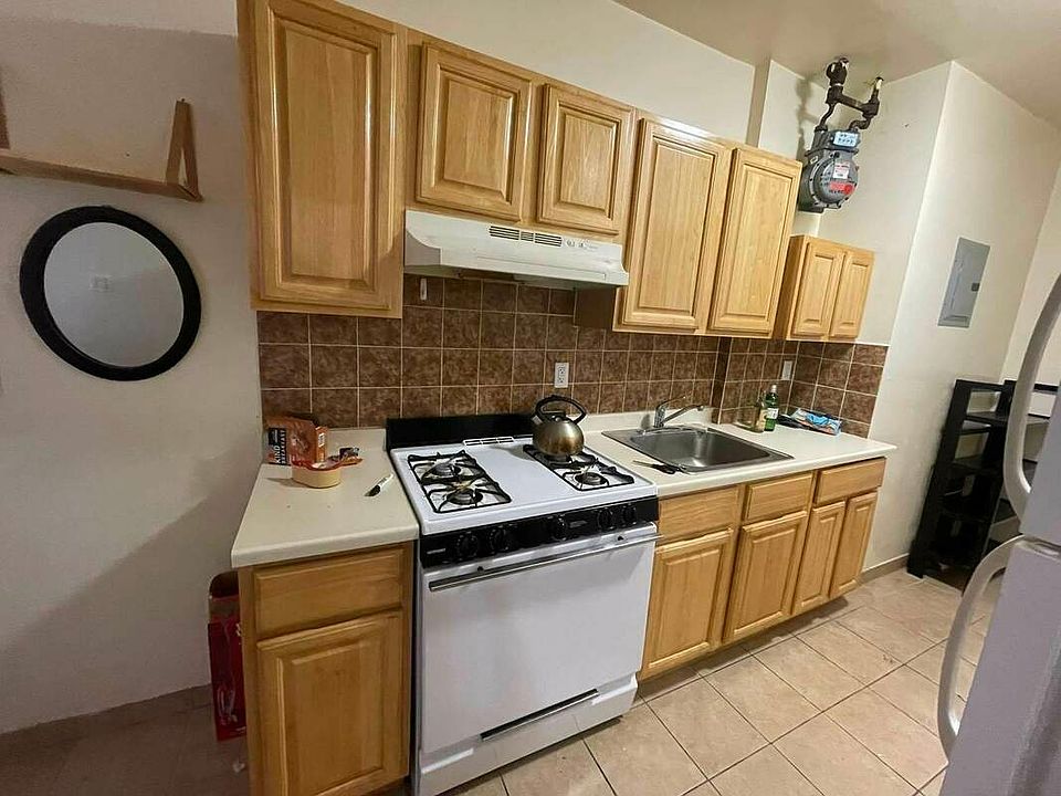 1st image of 30-76 30th St #2B