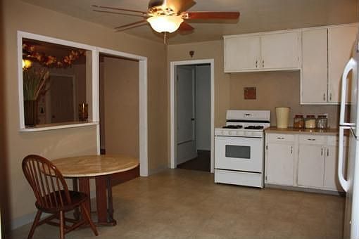 4th image of 607 S Avenue P