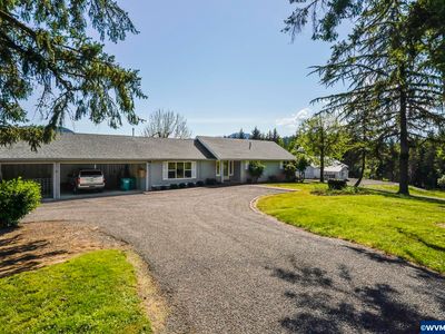 14025 NW Meadow Lake Rd, Carlton, OR, 97111