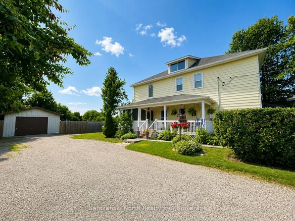 14 Notre Dame Ave W, French River, ON P0M 2N0