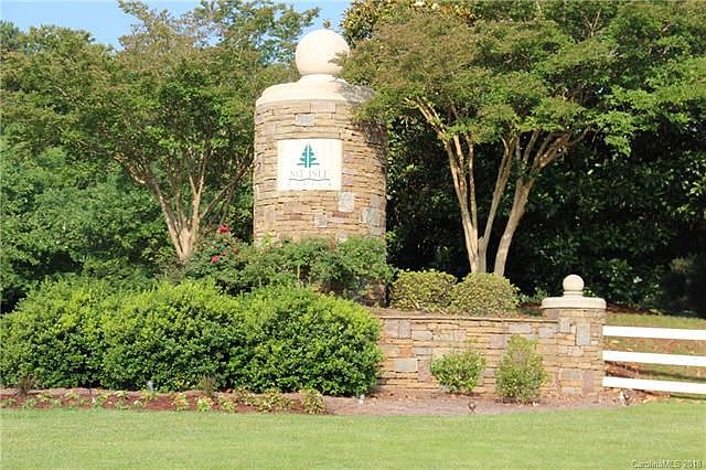 1st image of 1902 Mountain Park Dr
