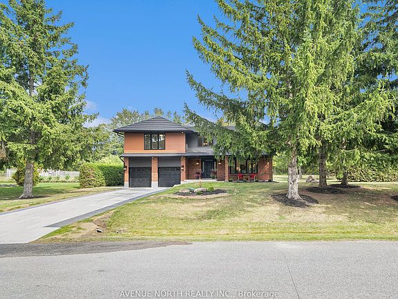 2nd image of 19 Newland Dr