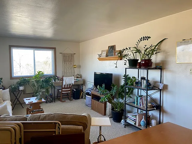 1667 Capital Ave #2 — Photo 6