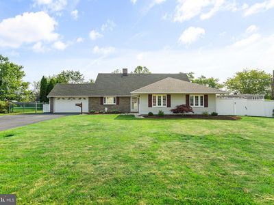 18 Steeplebush Rd, Levittown, PA, 19056
