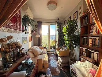 441 Franklin Avenue, #4F