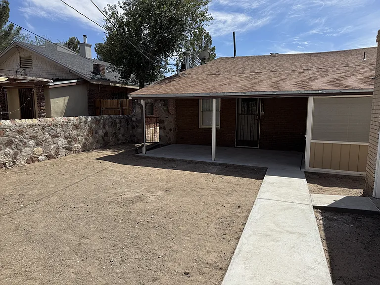 1606 Hawthorne St — Photo 26
