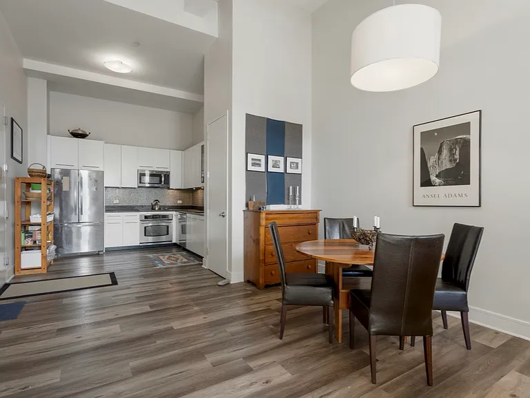 25 Leroy Pl #505 — Photo 2