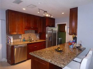 5610 W Park Rd, Hollywood, FL 33021