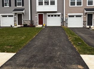 84 Bolingbroke Way, Charles Town, WV 25414