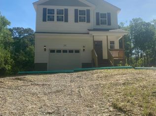 706 Pinecrest St, Carthage, NC 28327