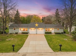 2692 Lavender Ln, Green Bay, WI 54313