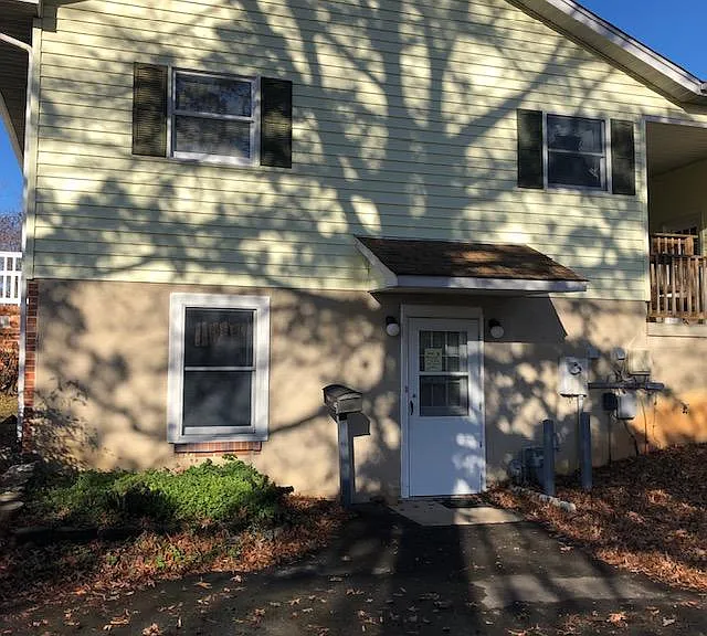 140 Deacon Rd #2 — Photo 1