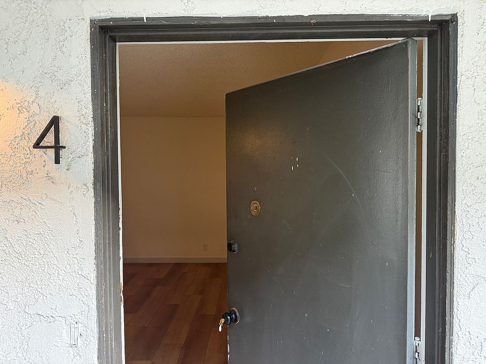 1st image of 1135 Martin Luther King Jr Ave #4
