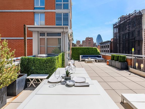 2nd image of 151 W 17th St #Phd