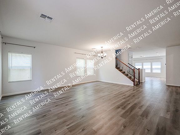 3rd image of 21109 E Pickett St