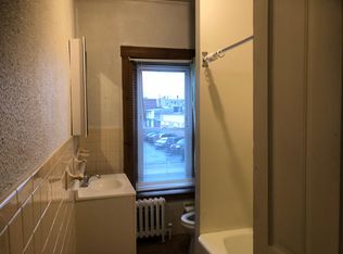 631 N 7th St FLOOR 2, Allentown, PA 18102
