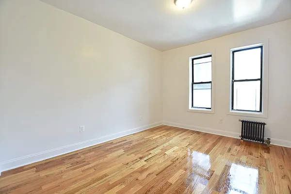 Rented by Clove Realty LLC | media 11