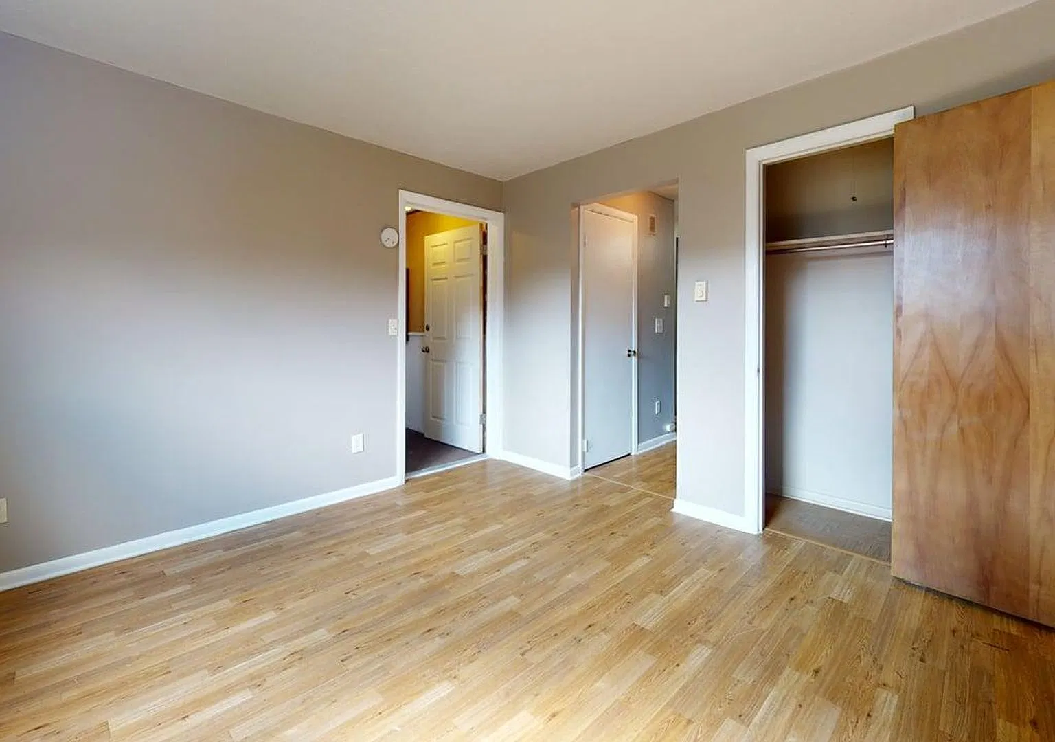 1238 Logan Ave NW — Photo 3