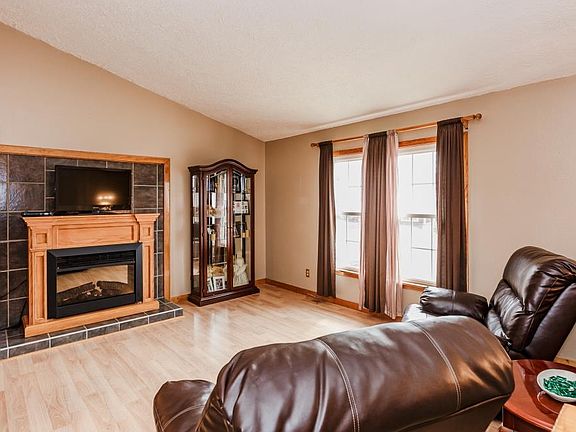 4th image of 1348 Weatherby Dr