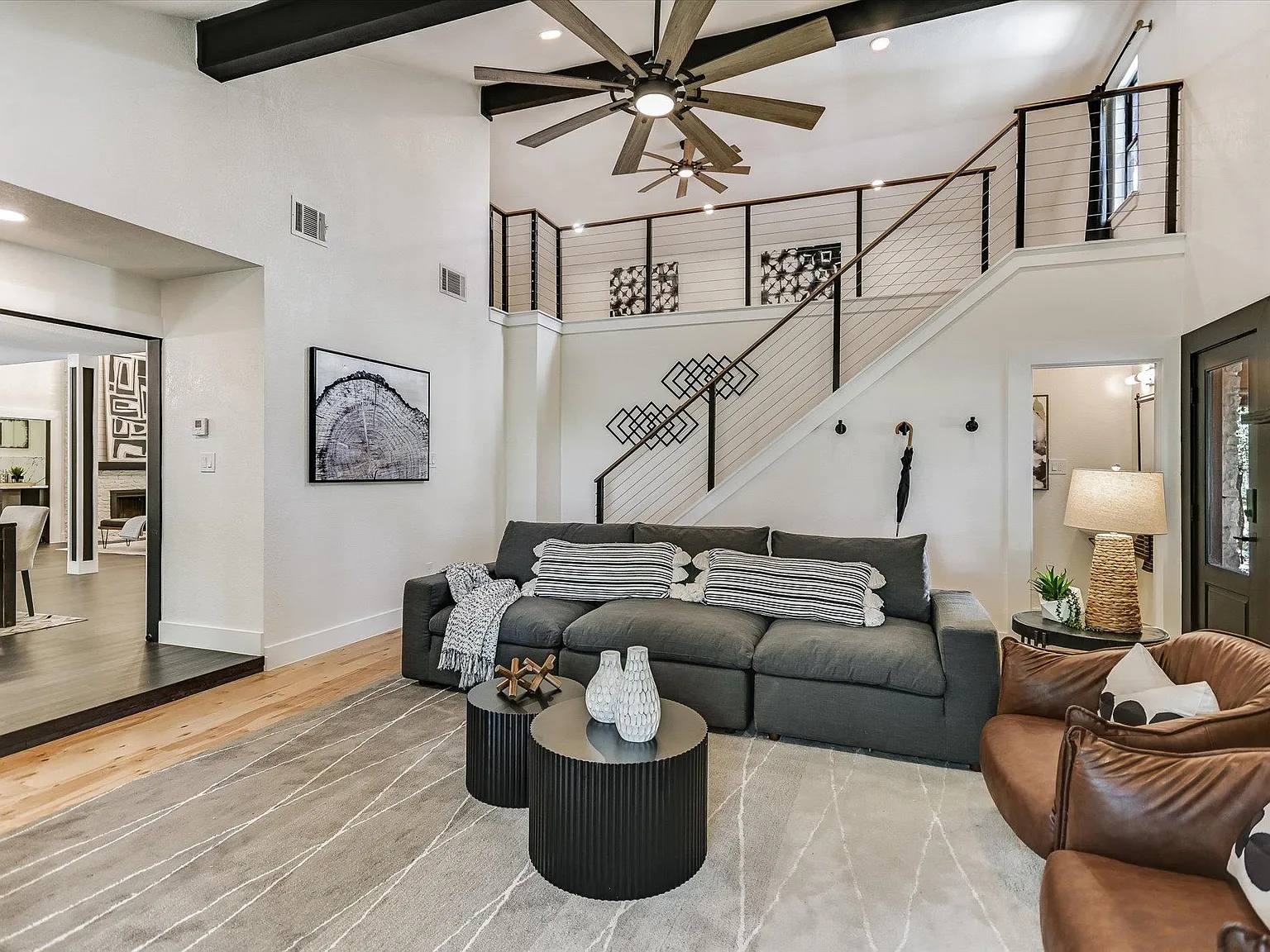 4 bed, 3.5 bath, 3416 sqft, $6,495 — Photo 4