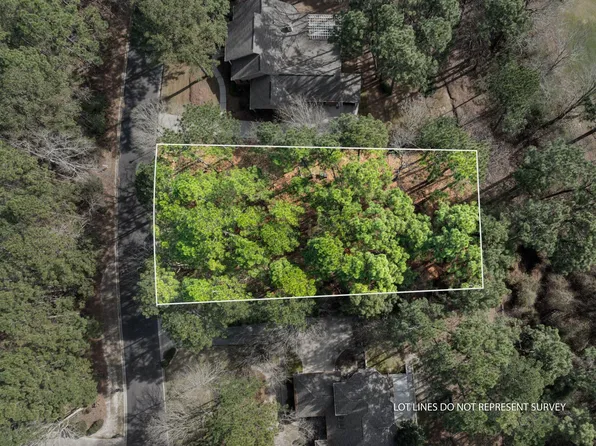 94 Timberton Dr, Hattiesburg, MS 39401