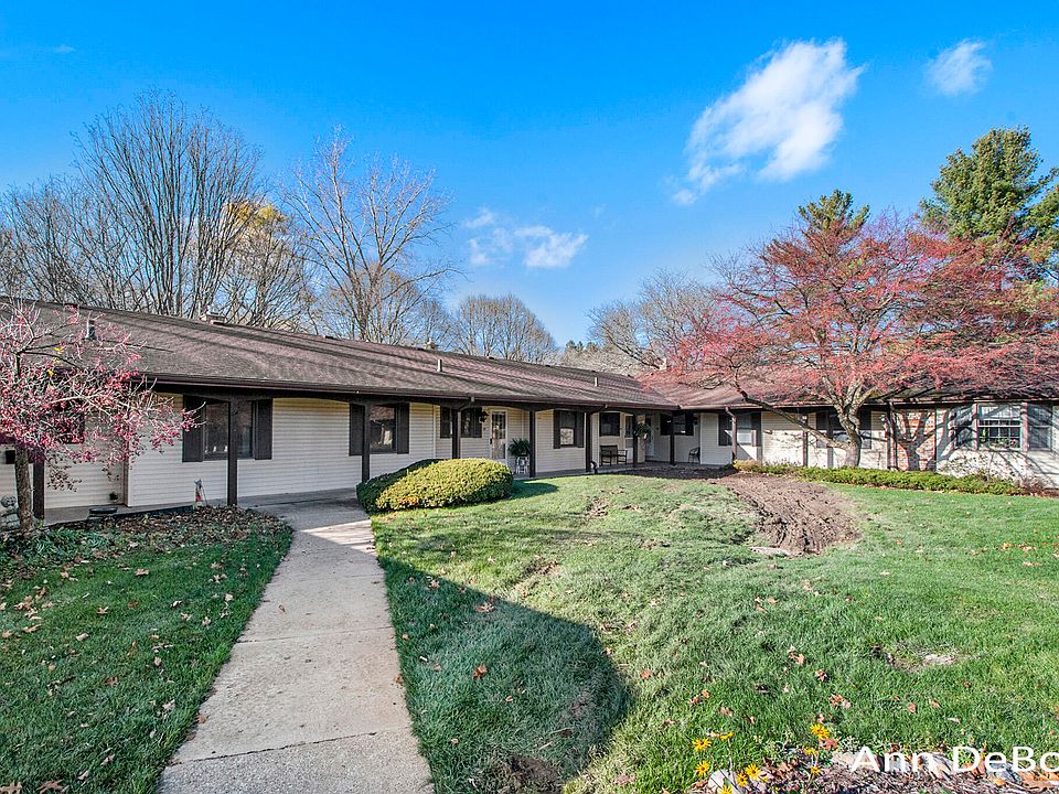 1st image of 221 Bona Vista Dr NW #31