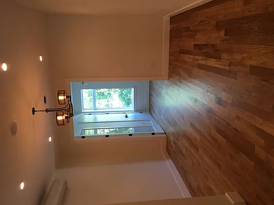 Rented by Zeetex Realty Corp | media 8