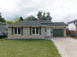 1025 Frost Ave, Sarnia, ON N7S 4G6