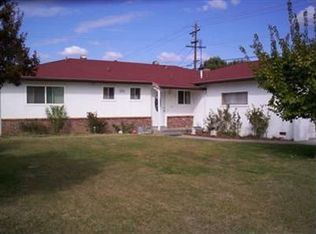 547 W Beverly Dr, Clovis, CA 93612