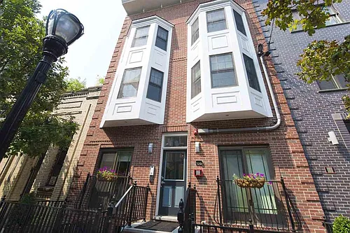 120 Jackson St Photo 1