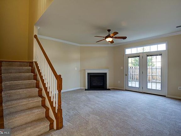 5th image of 302 London Downs Cir