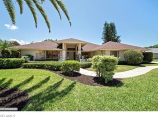 1900 Countess Ct, Naples, FL 34110