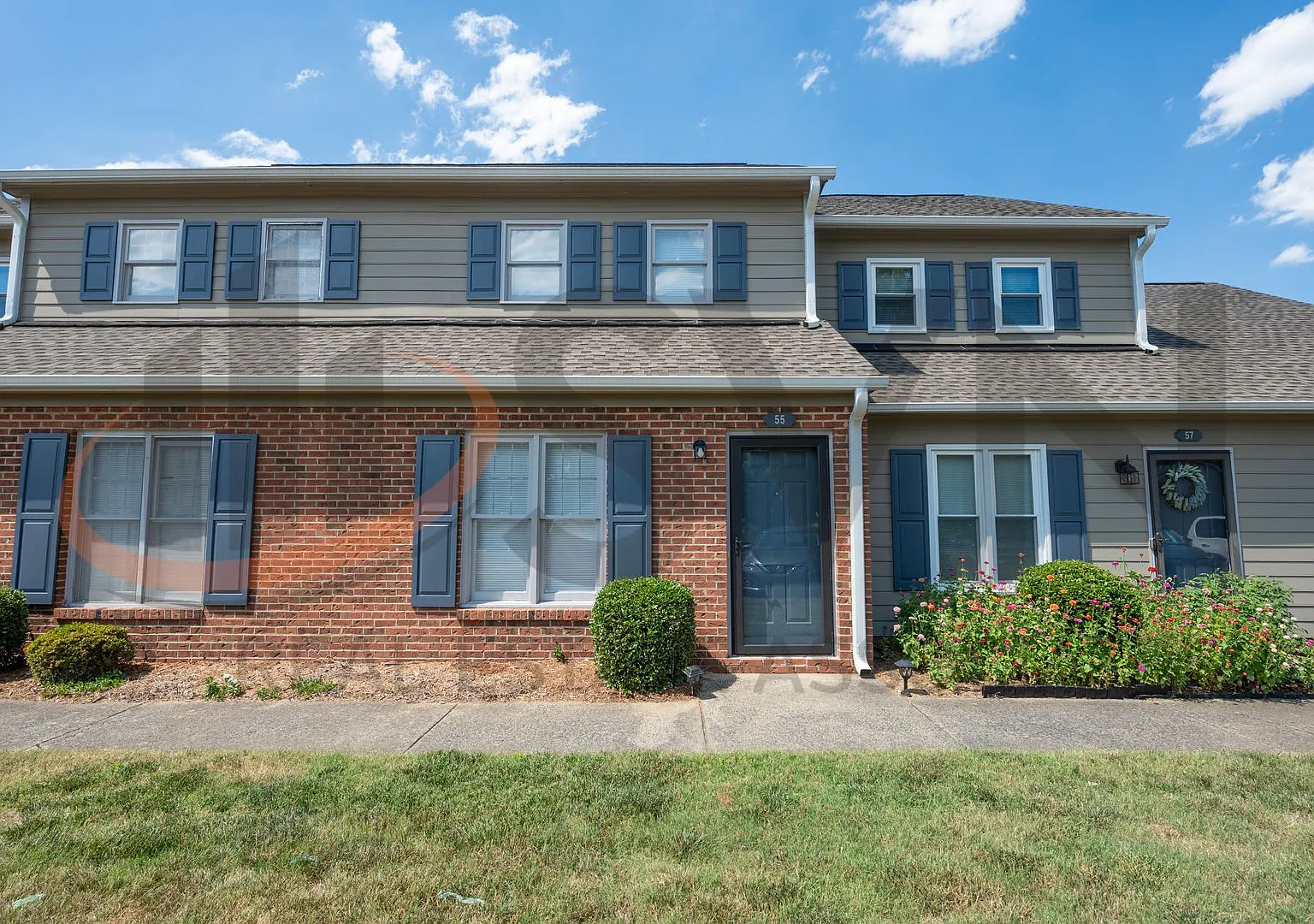 Cozy 2 BR, 1.5 BA Townhome In North Durham Crystal Pines Community — Photo 1