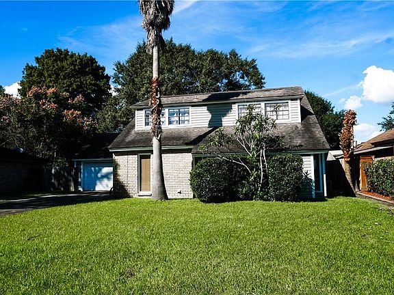2nd image of 366 Vanessa Ave