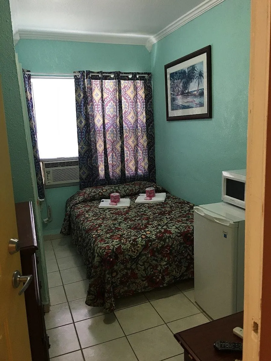 STUDIO - 508 W 1st Ave #107