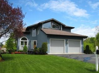 39 Beacon St, Reading, MA 01867