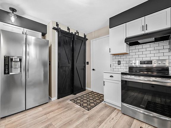 4th image of 202 Highland AVENUE