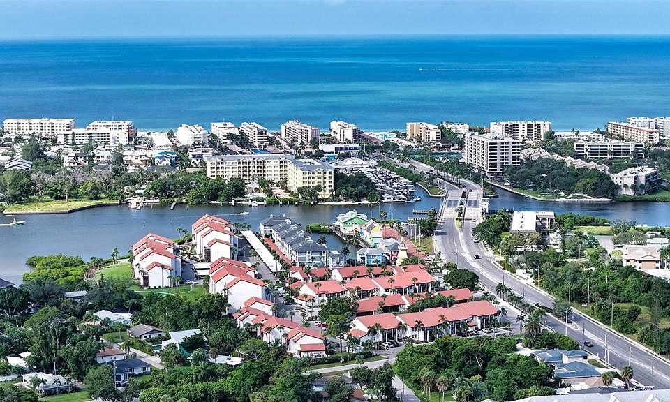 1st image of 1622 STICKNEY POINT ROAD #22-102