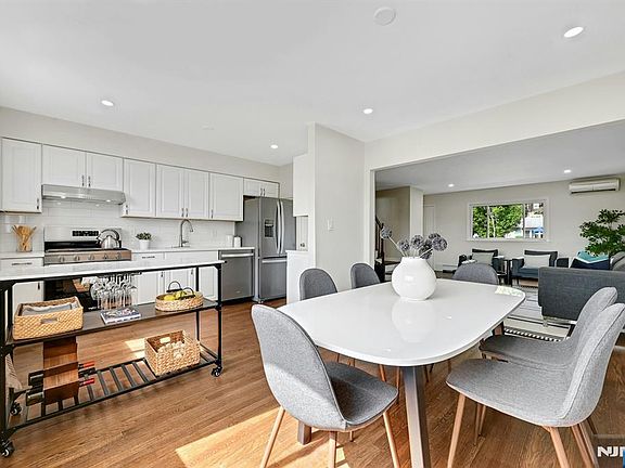 5th image of 41A Edgewater Place