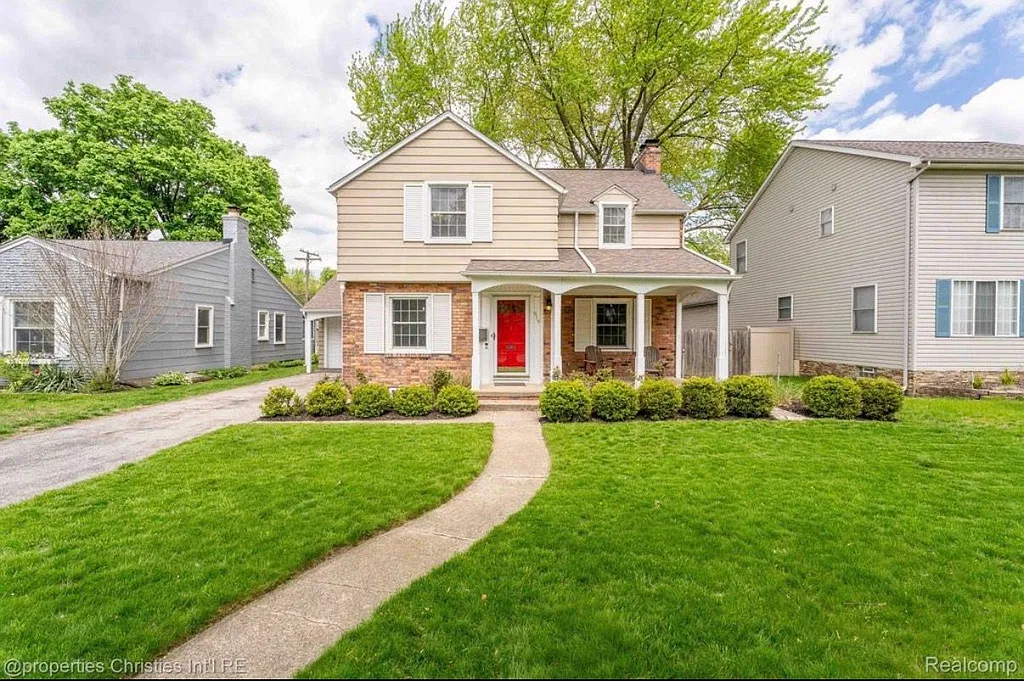 Property main image