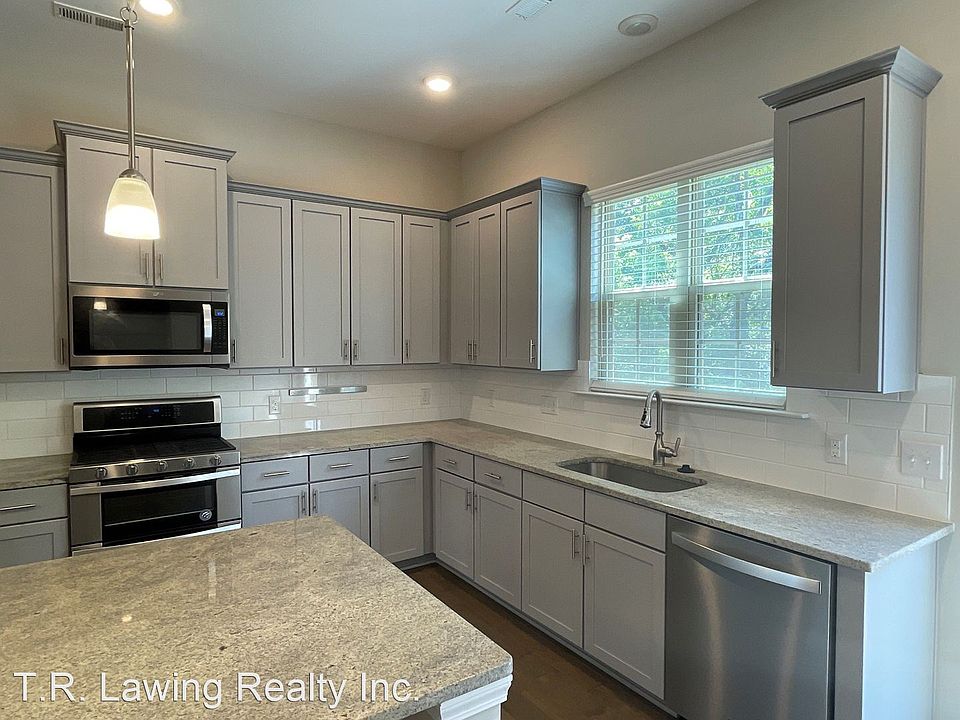 1st image of 9532 Ainslie Downs St