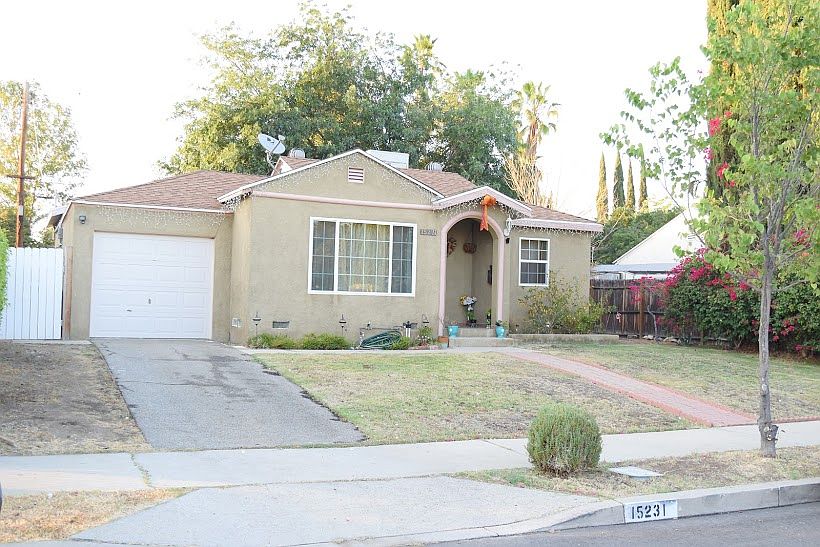 1st image of 15231 Willard St