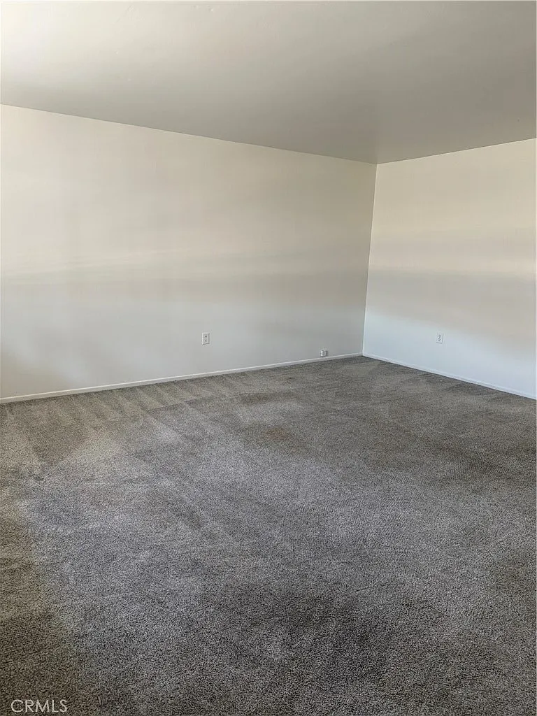 2 bed, 1055 sqft, $1,825 — Photo 2