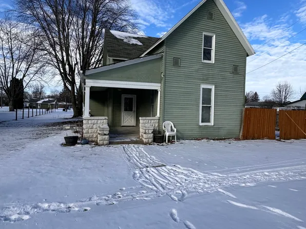 113 N Main St, Kennard, IN 47351