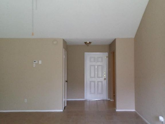 5th image of 6115 Maywood Forest Dr