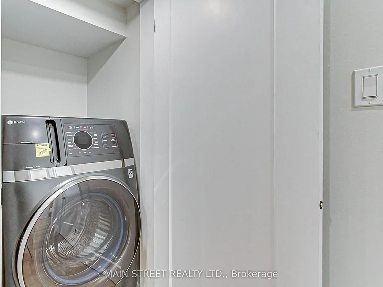 4 Carrington Pl #B — Photo 19
