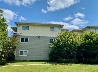 303 Smith Level Rd APT C33, Chapel Hill, NC 27516